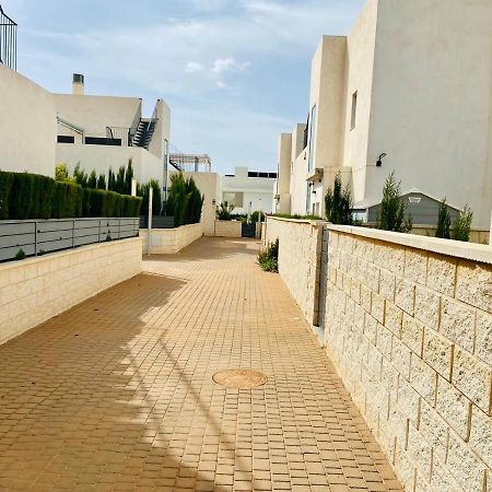 Luxury Villa With Private Pool ロハレス エクステリア 写真