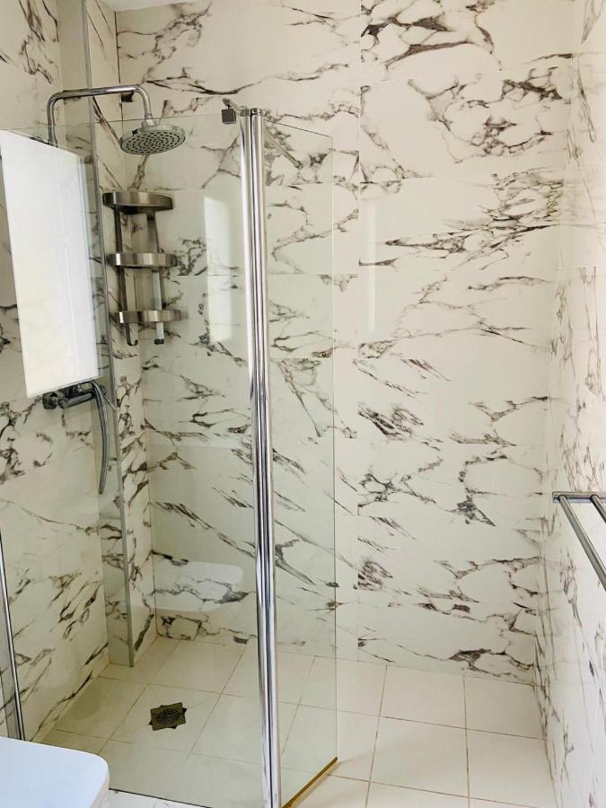 Luxury Villa With Private Pool ロハレス エクステリア 写真
